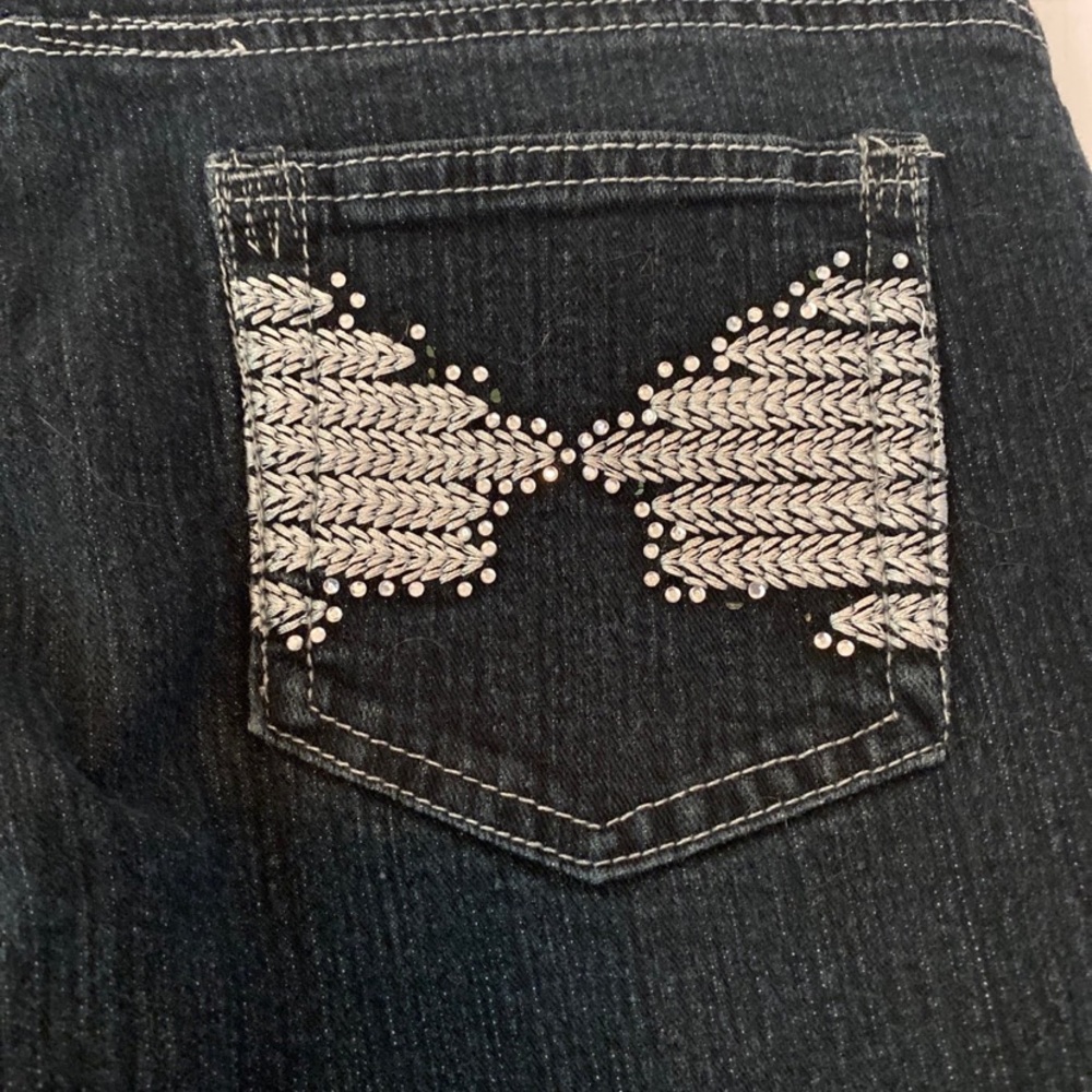Out Jeans - Picture 3 of 4